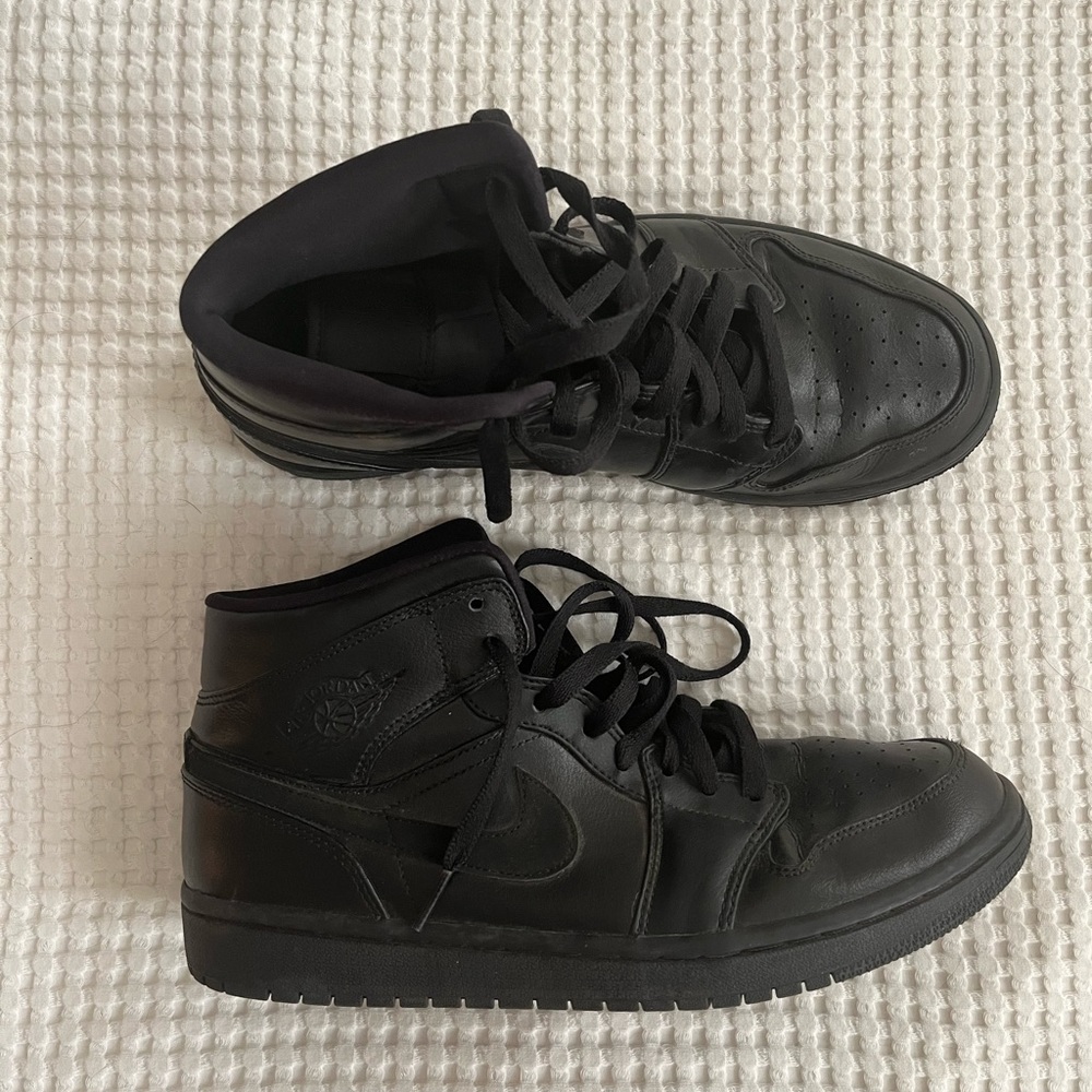 Black Air Jordan’s